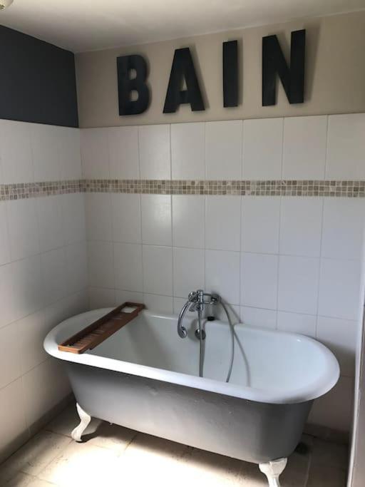 Maison Vendeenne A 5 Min Du Bord De Mer Saint-Hilaire-la-Forêt Zewnętrze zdjęcie